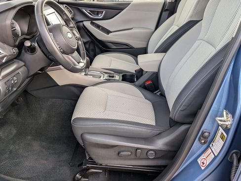 Used 2019 Subaru Forester Premium image 11