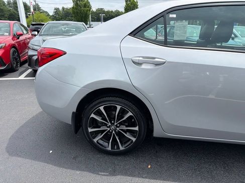Certified 2017 Toyota Corolla SE w/ Carpet Mat Package (TMS) FWD image 4