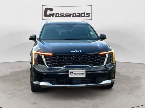 Used 2024 Kia Sorento S image 8