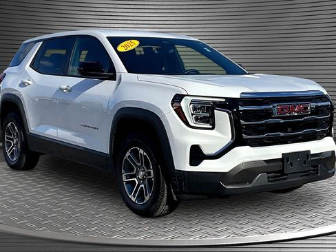 Used 2025 GMC Terrain Elevation image 1