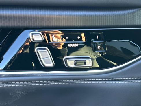 New 2026 Jeep Grand Wagoneer Summit image 20