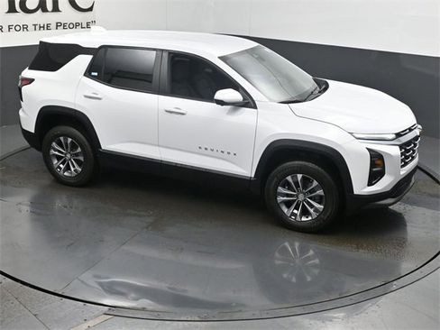 New 2026 Chevrolet Equinox LT w/ Safety and Technology Package image 16