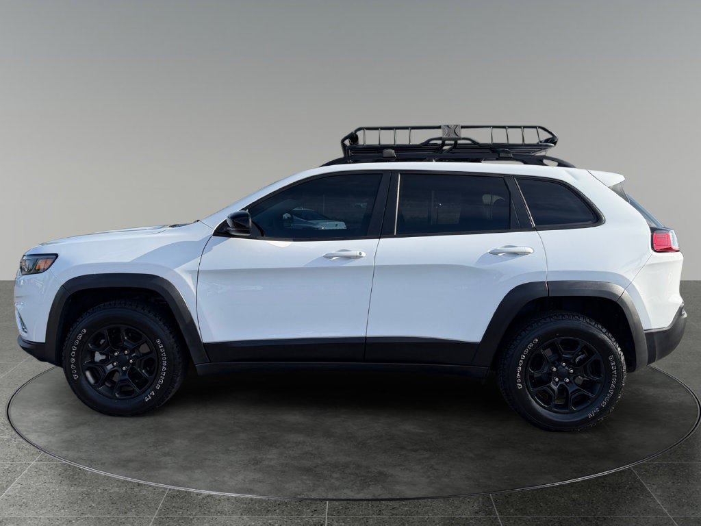Used 2022 Jeep Cherokee Latitude AWD/4WD image 5
