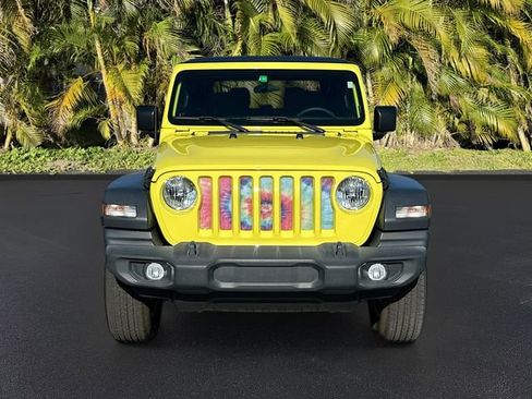 Used 2023 Jeep Wrangler Sport AWD/4WD image 2
