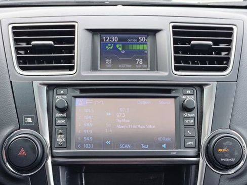 Used 2013 Toyota Highlander Limited image 23