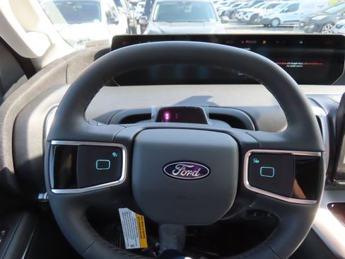 New 2026 Ford Expedition Max Active image 10