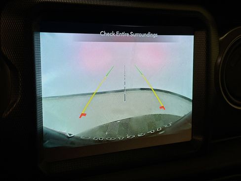 Used 2023 Jeep Wrangler Unlimited w/ Cold Weather Group image 23