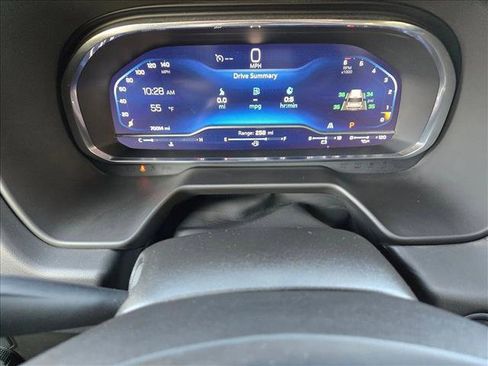 Used 2023 Chevrolet Suburban LT image 11