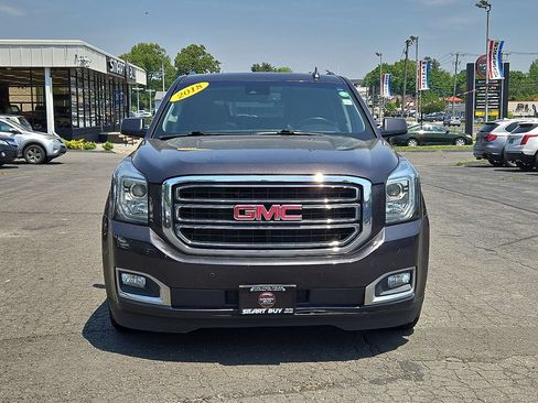 Used 2018 GMC Yukon XL SLT w/ Open Road Package AWD/4WD image 3