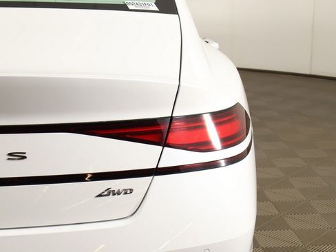 Used 2025 Genesis G90 3.5T image 23