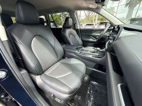 Used 2024 Toyota Grand Highlander FWD image 26
