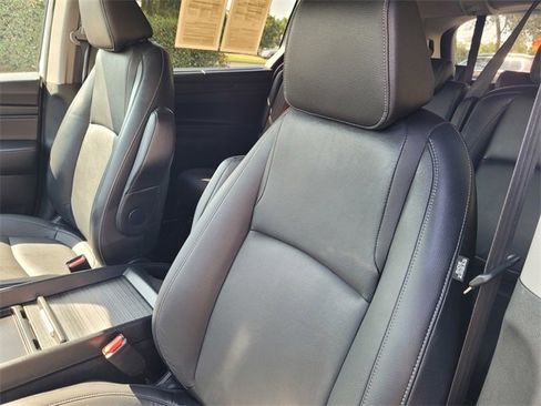 Certified 2024 Honda Odyssey Touring image 14