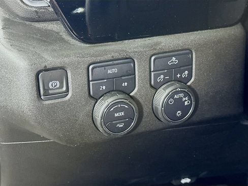 Used 2024 Chevrolet Silverado 1500 LT AWD/4WD image 21
