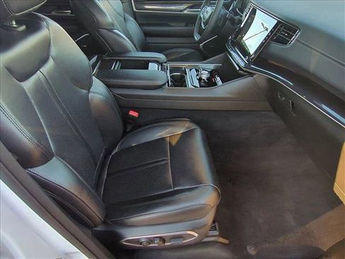 Used 2023 Jeep Wagoneer L 4WD w/ Convenience Group I image 21