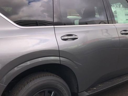 New 2026 Nissan Armada SV image 8