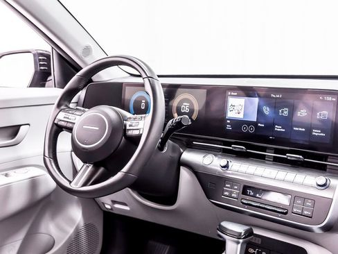 Used 2024 Hyundai Kona SEL FWD image 18