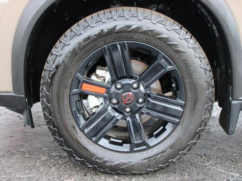 Used 2025 Nissan Rogue SV image 49