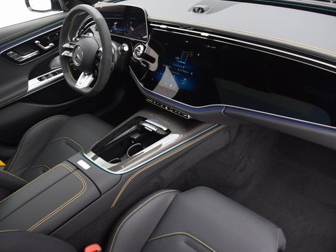 New 2026 Mercedes-Benz E 53 AMG 4MATIC Sedan image 14