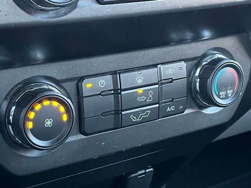 Used 2020 Ford F150 XLT image 31