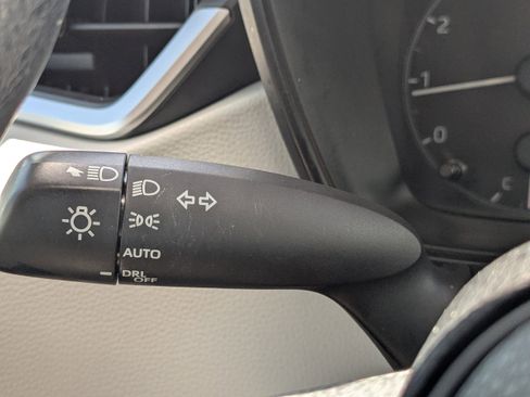 Used 2023 Toyota Corolla LE image 31