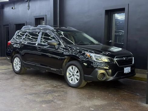 Used 2018 Subaru Outback 2.5i AWD/4WD image 7