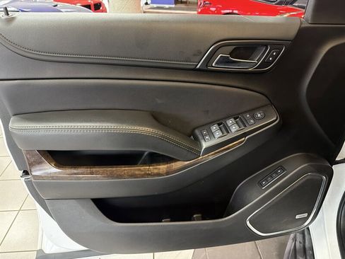 Used 2020 Chevrolet Suburban LT image 22