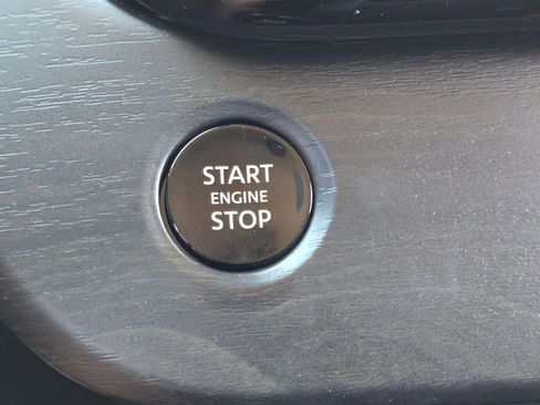 New 2025 Nissan Murano SV image 28