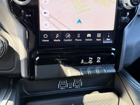 New 2026 RAM 1500 4x4 Crew Cab image 22