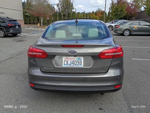 Used 2018 Ford Focus Titanium FWD image 4