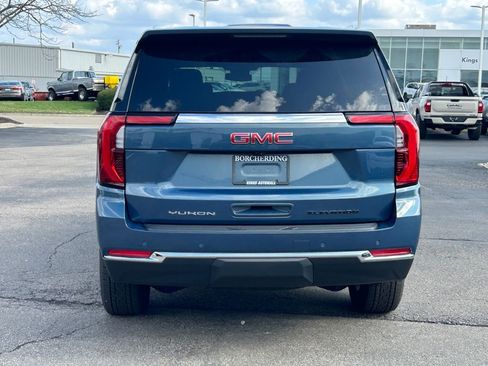 Used 2025 GMC Yukon Elevation image 6