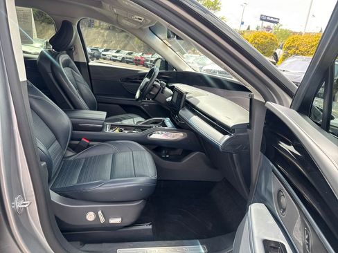 Used 2024 Lincoln Nautilus Reserve w/ Equipment Group 202A AWD/4WD image 28