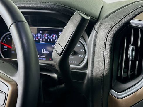 Used 2019 Chevrolet Silverado 1500 High Country w/ Technology Package image 19