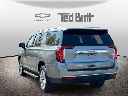 Certified 2023 GMC Yukon XL SLT w/ SLT Premium Package AWD/4WD image 6
