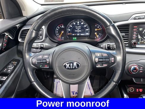 Used 2016 Kia Sorento SX image 12