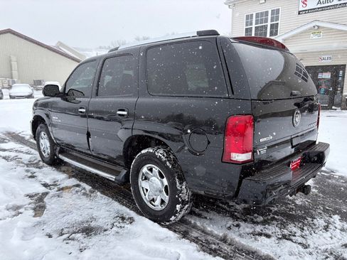 Used 2005 Cadillac Escalade AWD image 8