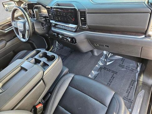 Used 2025 GMC Sierra 1500 SLT image 20