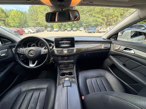 Used 2015 Mercedes-Benz CLS 400 4MATIC image 2