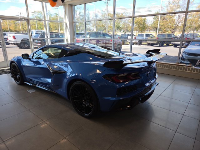 Used 2026 Chevrolet Corvette Z06 RWD image 12