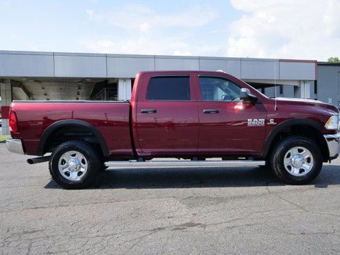 Used 2017 RAM 2500 Tradesman w/ Chrome Appearance Group AWD/4WD image 32