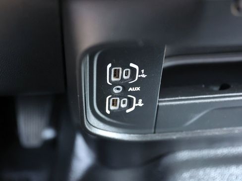 Used 2022 RAM 2500 Tradesman AWD/4WD image 31