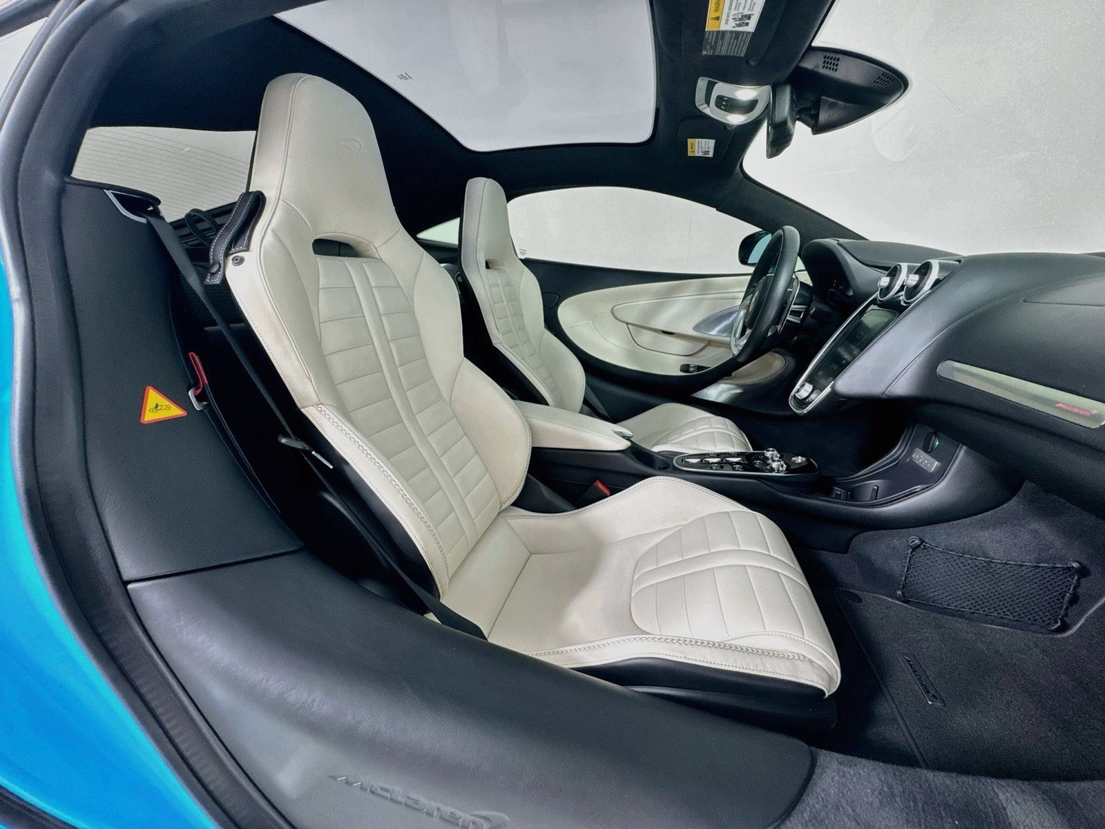 Used 2025 McLaren GTS RWD image 23