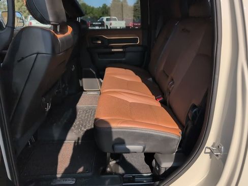 Used 2020 RAM 2500 Limited image 22