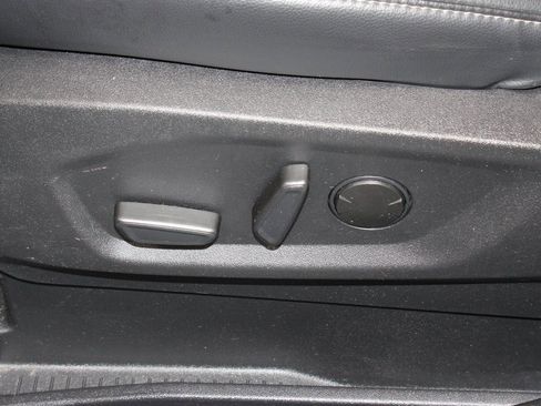 Certified 2024 Ford Edge SEL image 24