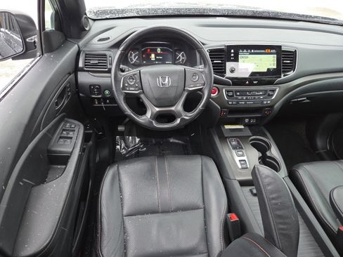 Certified 2023 Honda Passport TrailSport image 28