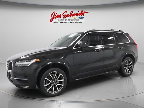 Used 2018 Volvo XC90 T5 Momentum w/ Convenience Package image 2