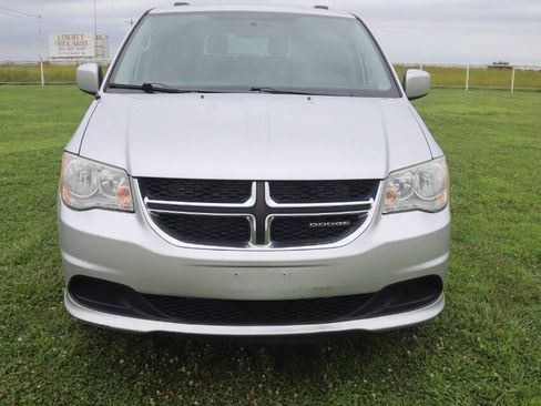 Used 2011 Dodge Grand Caravan Mainstreet w/ PWR Convenience Group FWD image 9