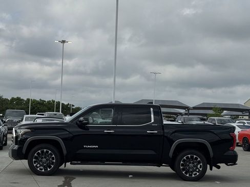 Used 2024 Toyota Tundra Limited AWD/4WD image 3