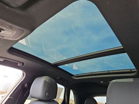 Used 2020 Audi Q3 2.0T Premium w/ Convenience Package image 19