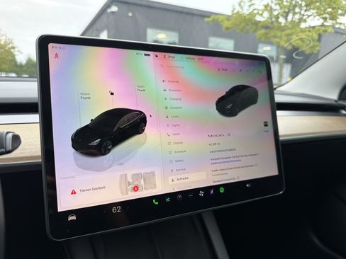 Used 2023 Tesla Model 3 Standard Range RWD image 18