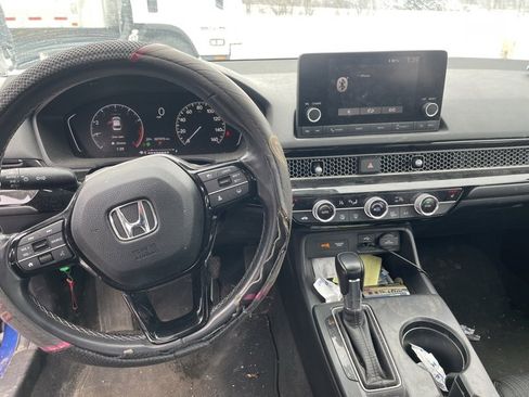 Used 2023 Honda Civic EX image 10